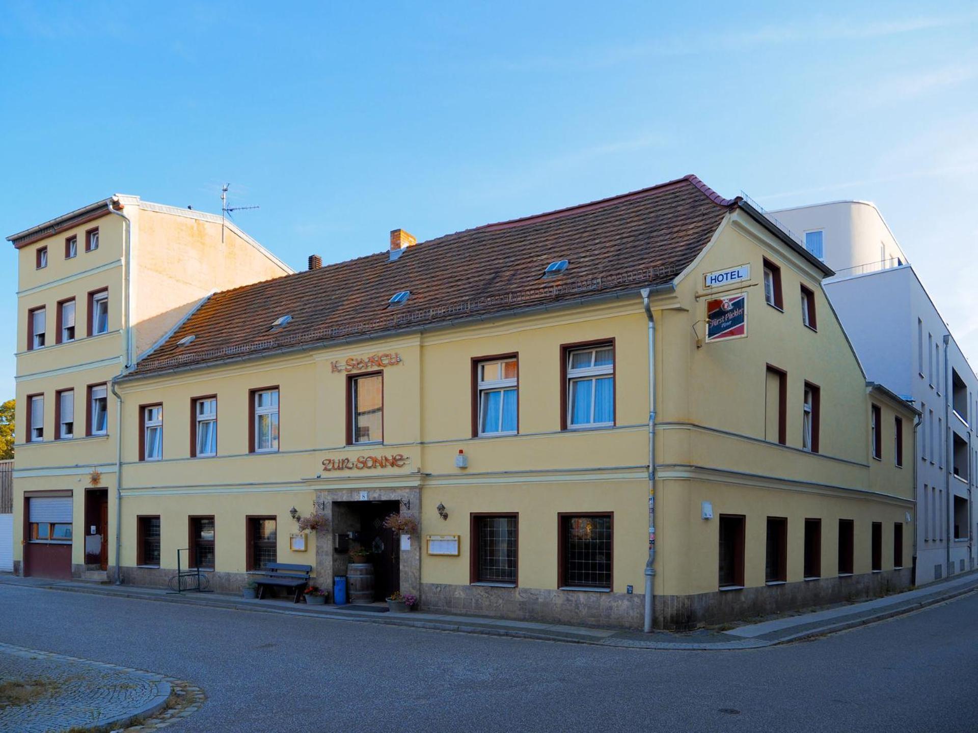 Hotel Zur Sonne Котбус Екстериор снимка