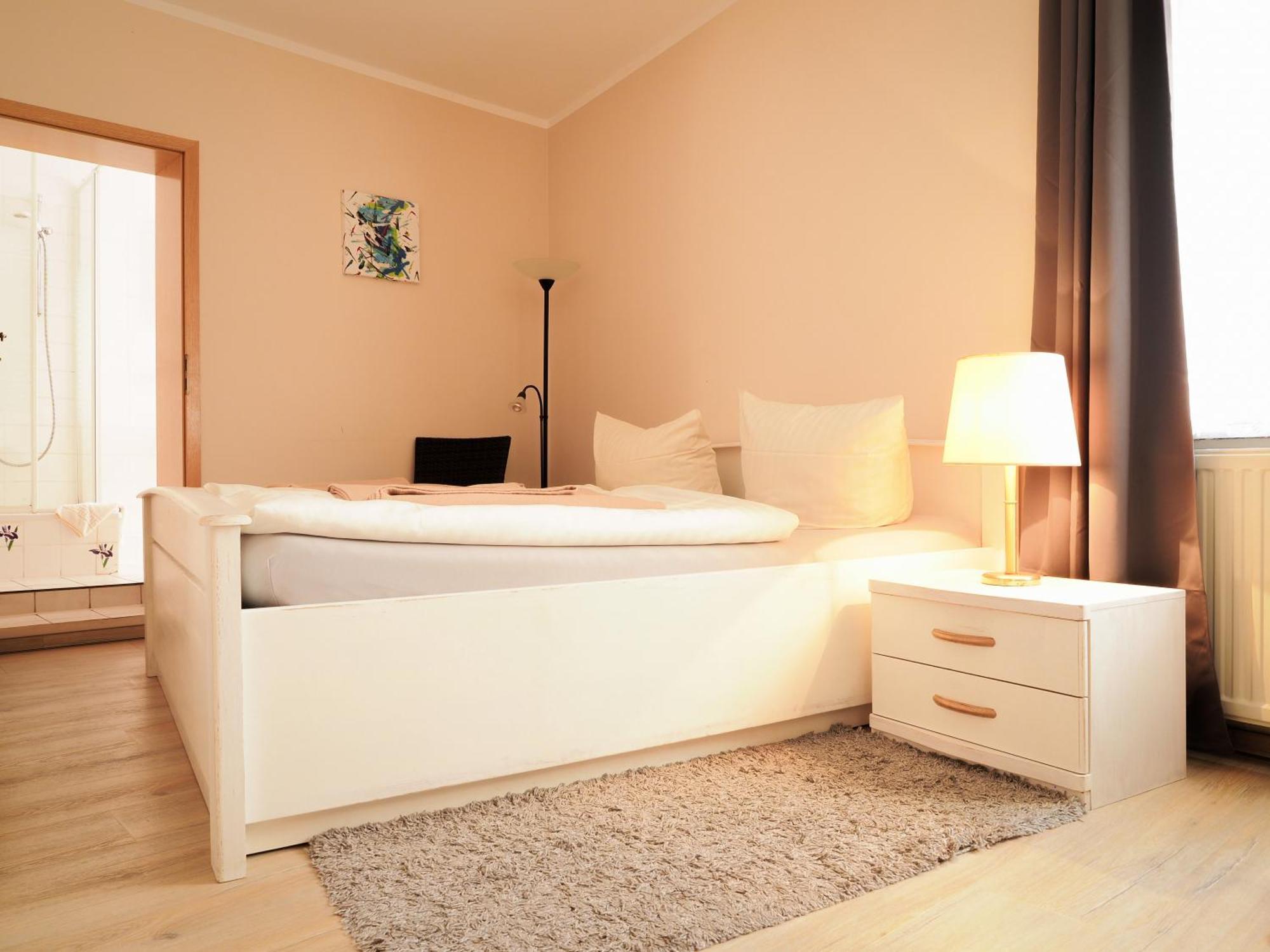 Hotel Zur Sonne Котбус Екстериор снимка